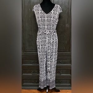 Tacera black/white sleeveless jumpsuit. medium